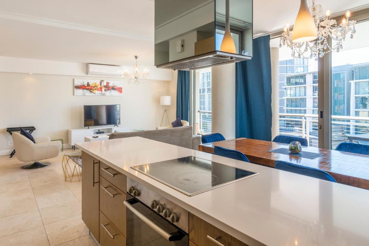 Apartment V&a Waterfront Luxury Residences | Whosting *