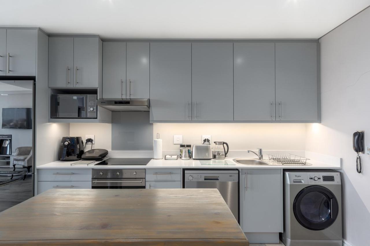 Apartment V&a Waterfront Luxury Residences | Whosting *
